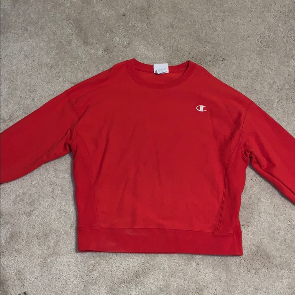 Red Champion Pull Over